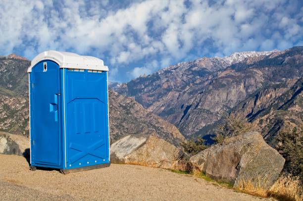 Portable Toilet Options We Offer in Pioneer, OH